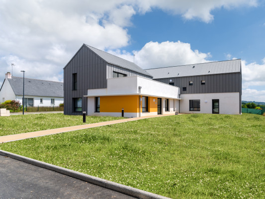 Inauguration d'une maison médicale et de 3 logements